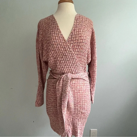 Saylor NWT “Midge”  Faux Wrap Knit Long Sleeve Sweater Mini Dress Size M… - Picture 4 of 13